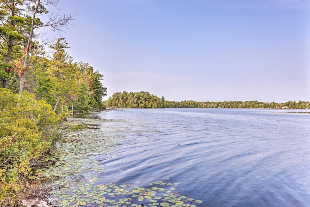 Secluded Bass Lake Cabin, 9 Mi To Traverse City! Экстерьер фото